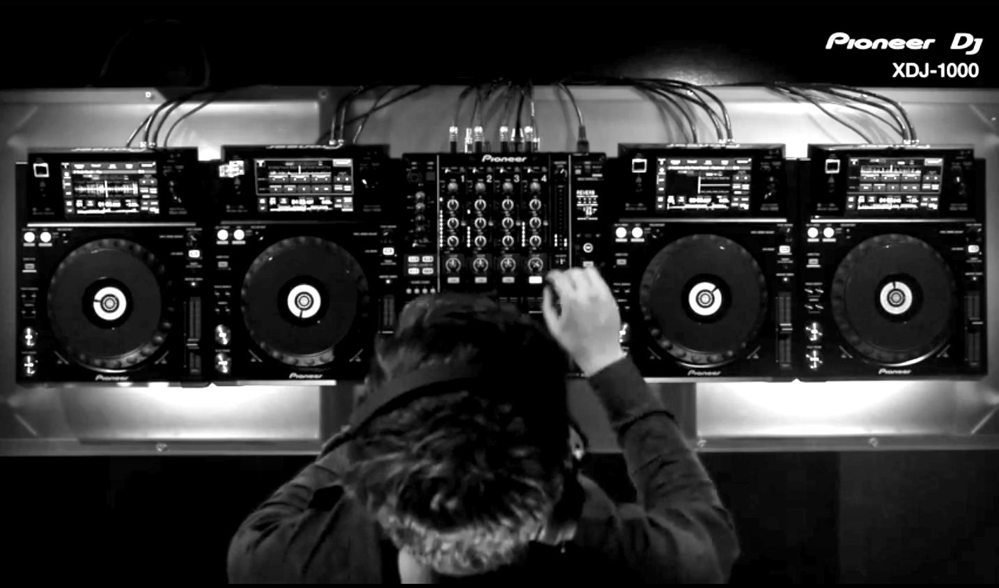 Pioneer ejects the CD