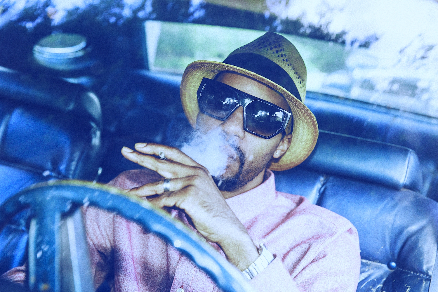 Watch Dâm-Funk Sell Synths From His Car Boot