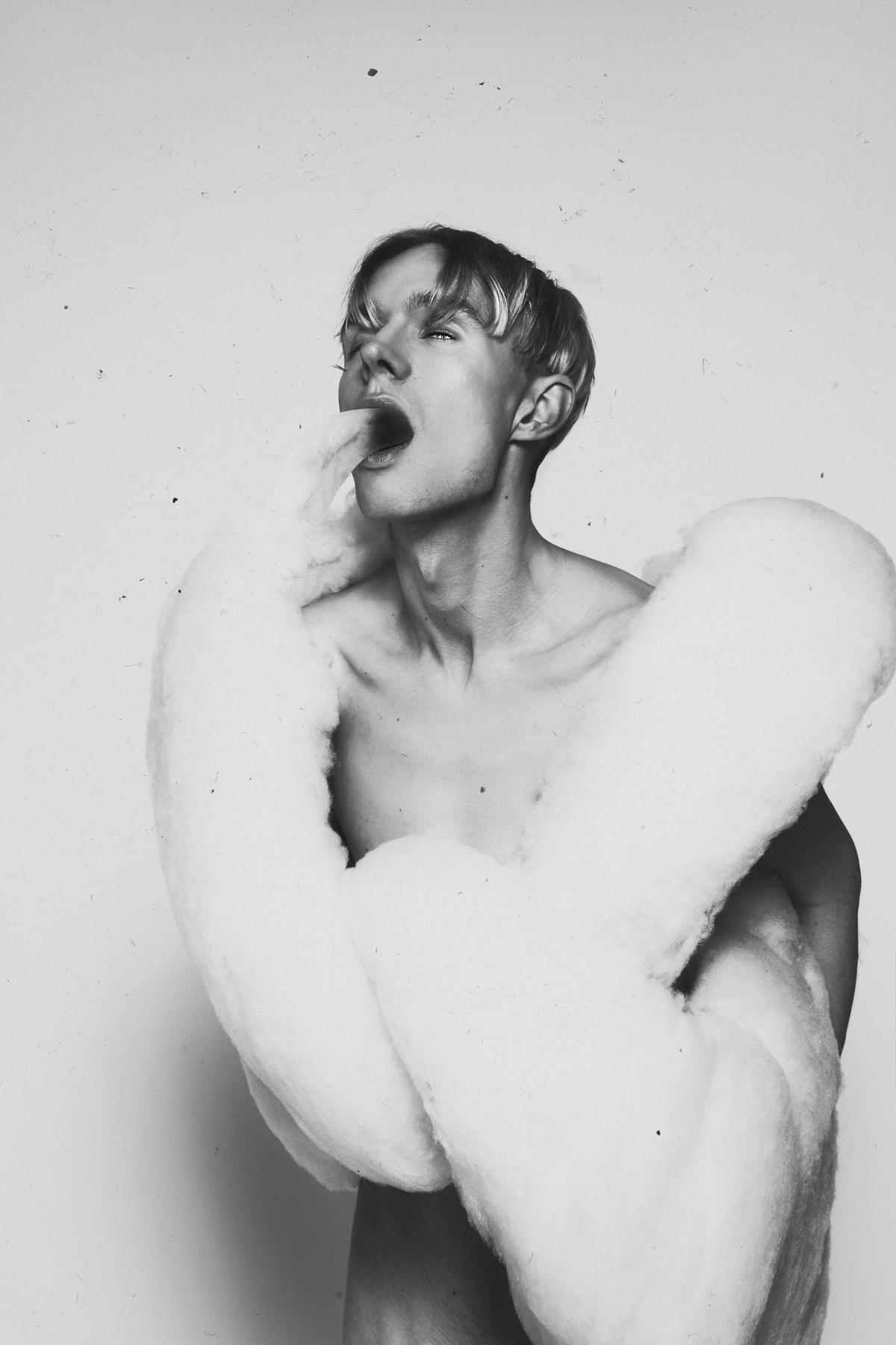 NEWS: DOUGLAS DARE RELEASES SECOND SINGLE ‘OH FATHER’