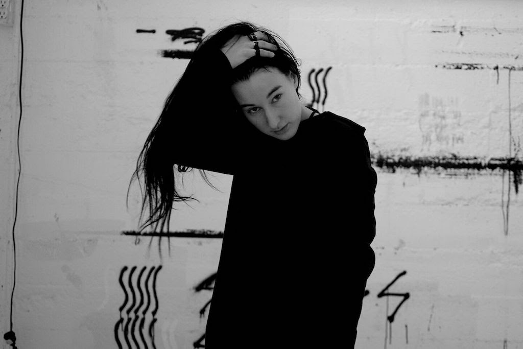 Zola Jesus shares new single ‘Siphon’ off ‘Okovi’