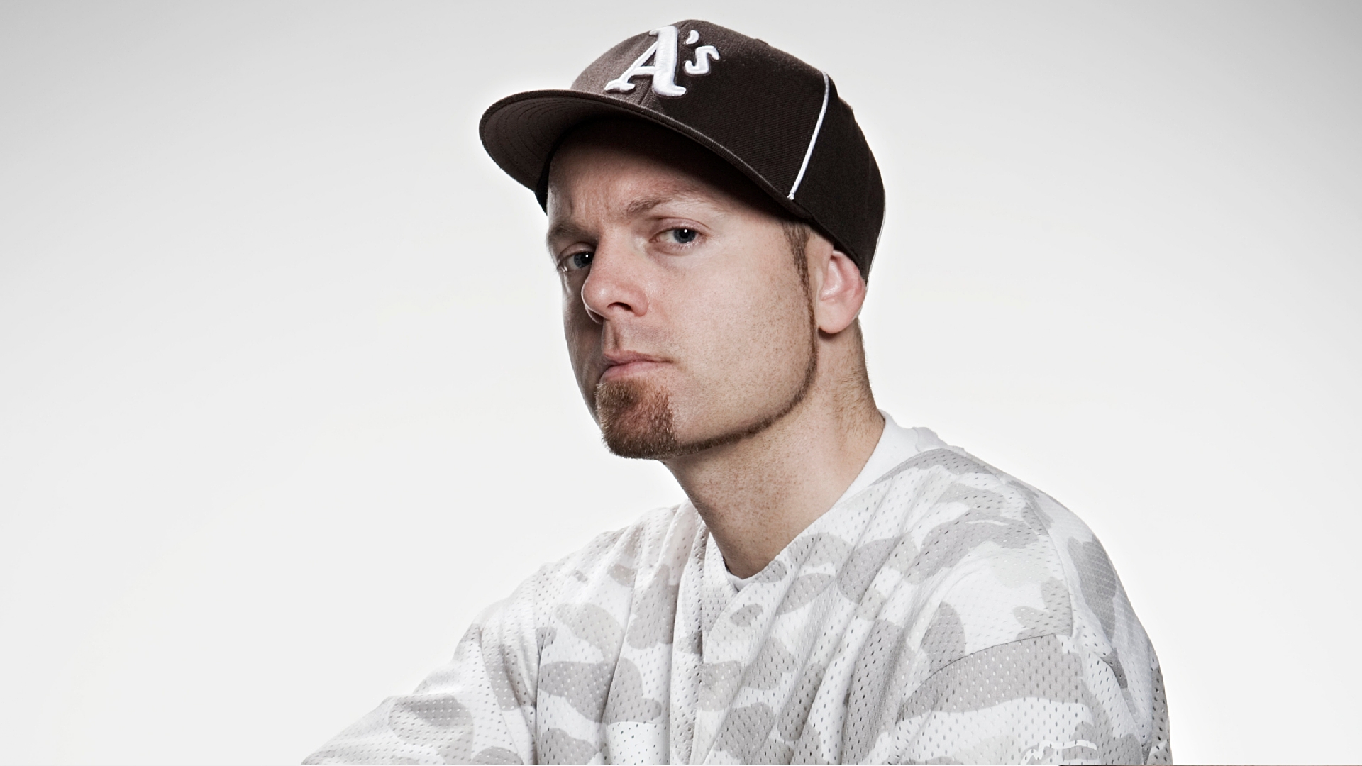 DJ Shadow set to sell records from personal collection