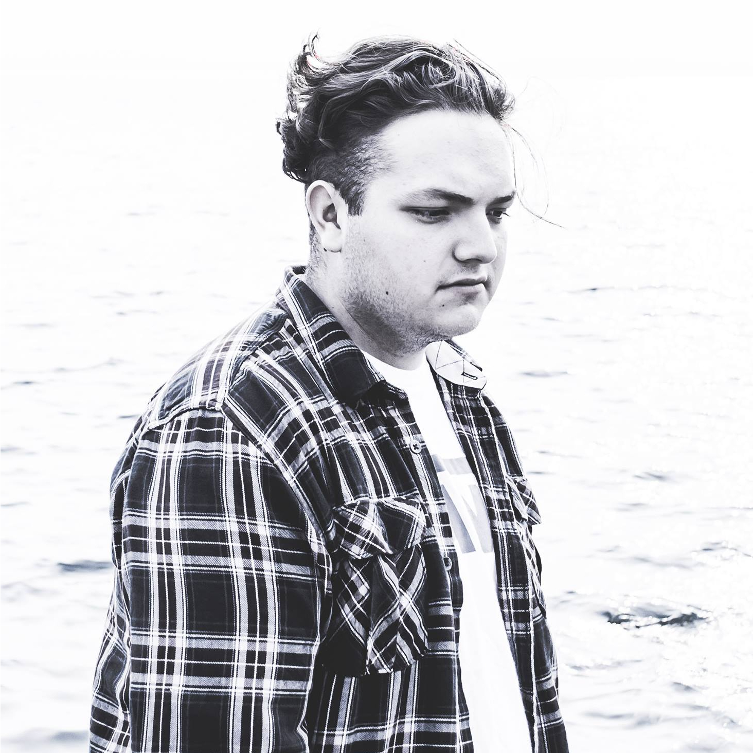 Premiere: WRCKTNGL shares new deep wave track, ‘Love Tones’