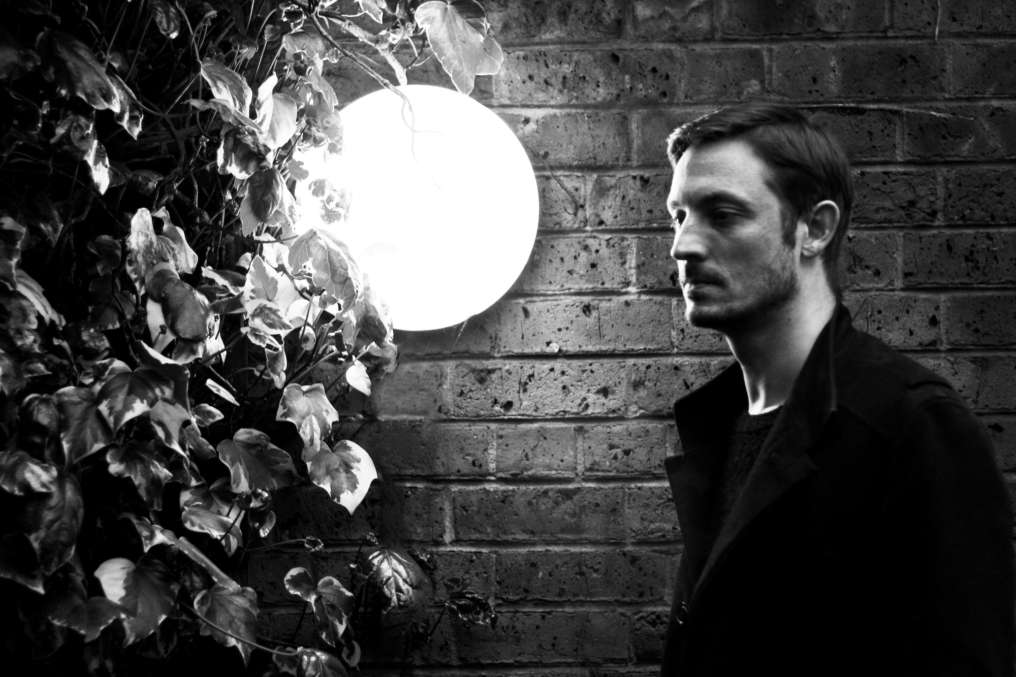 [PREMIERE] Stray Light – Before Another Autumn (Official Video)