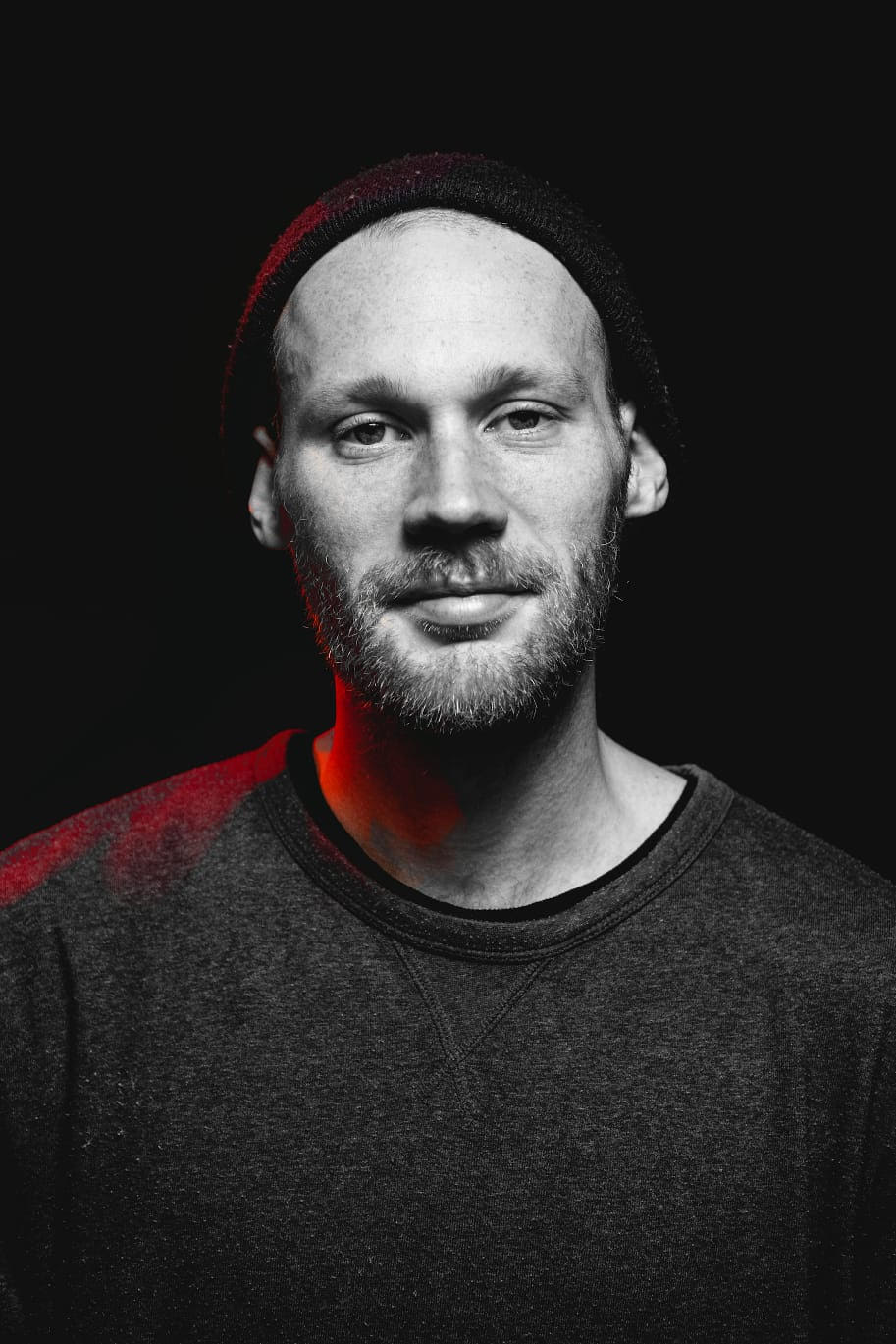 [PREMIERE & INTERVIEW] Hijmer – Show Me